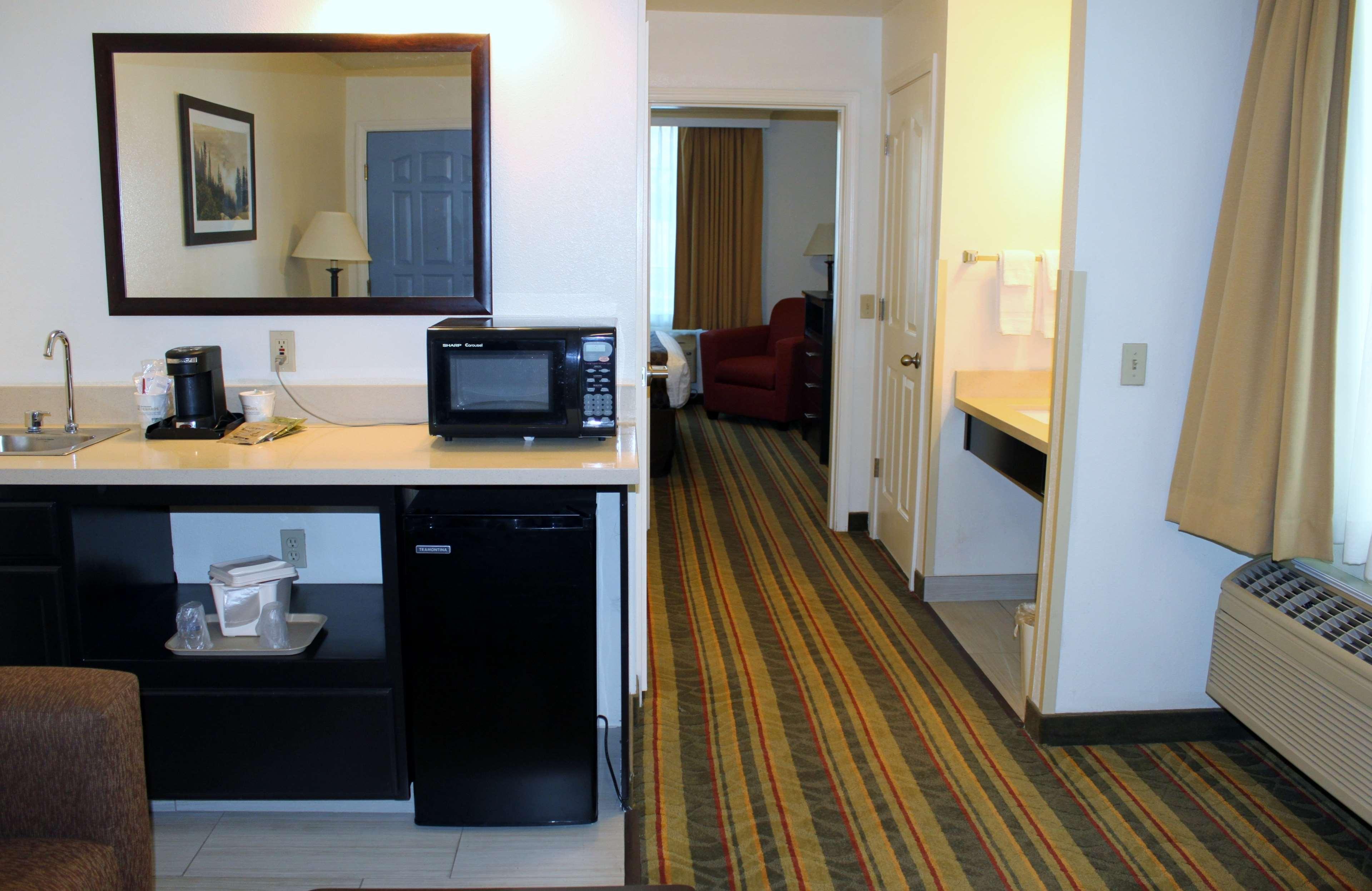 Best Western Plus Moose Jaw Ngoại thất bức ảnh