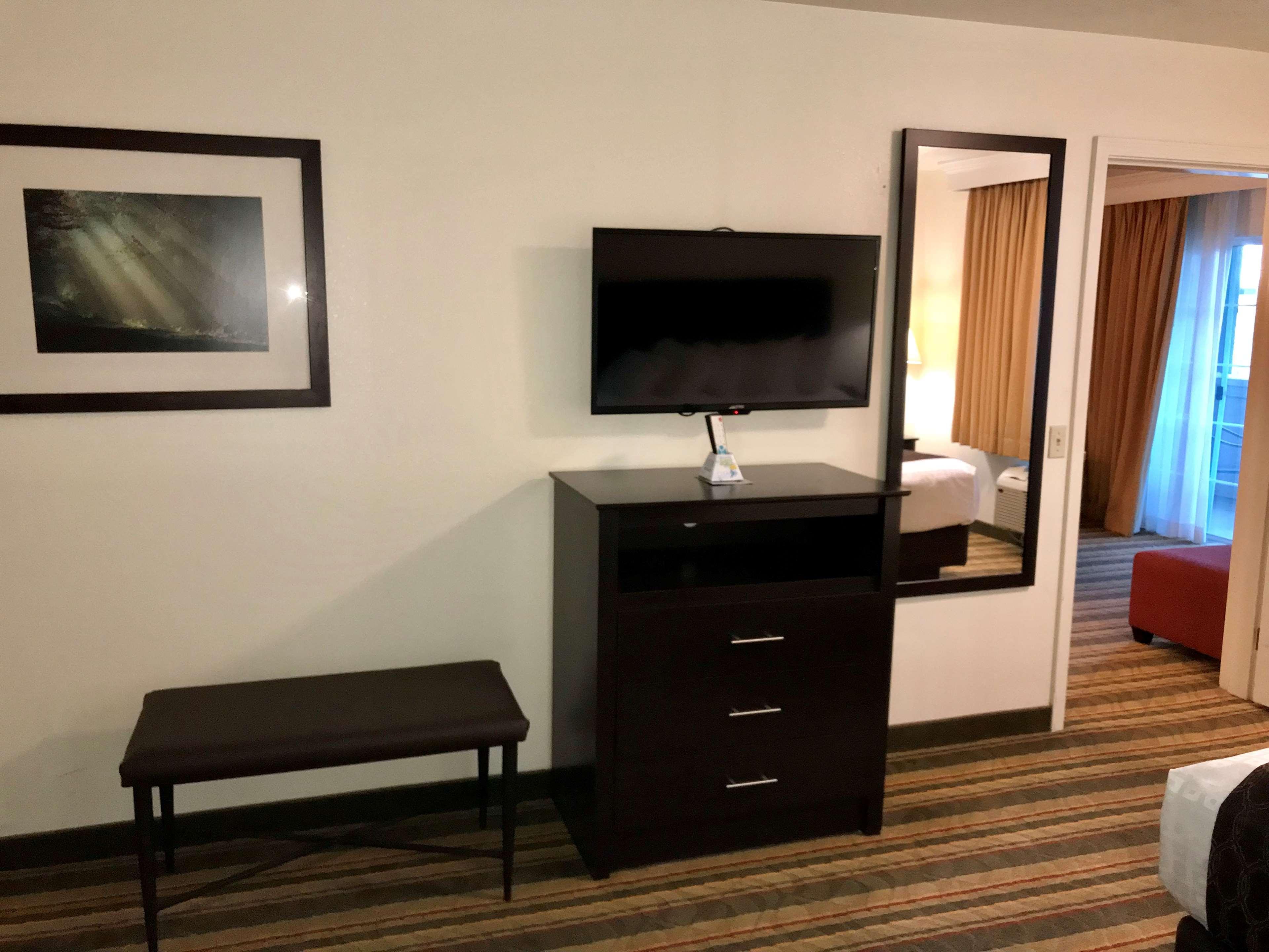 Best Western Plus Moose Jaw Ngoại thất bức ảnh