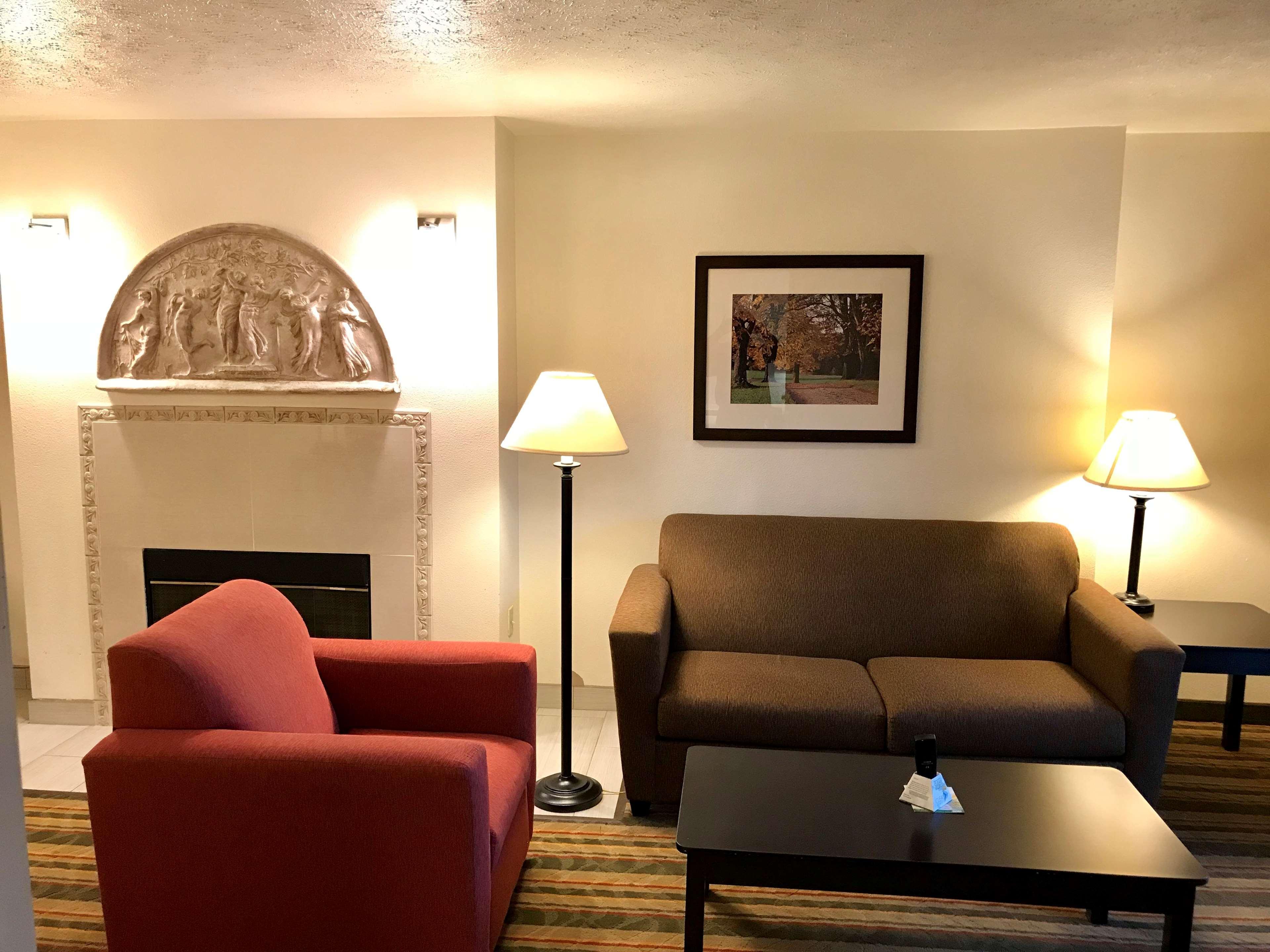 Best Western Plus Moose Jaw Ngoại thất bức ảnh