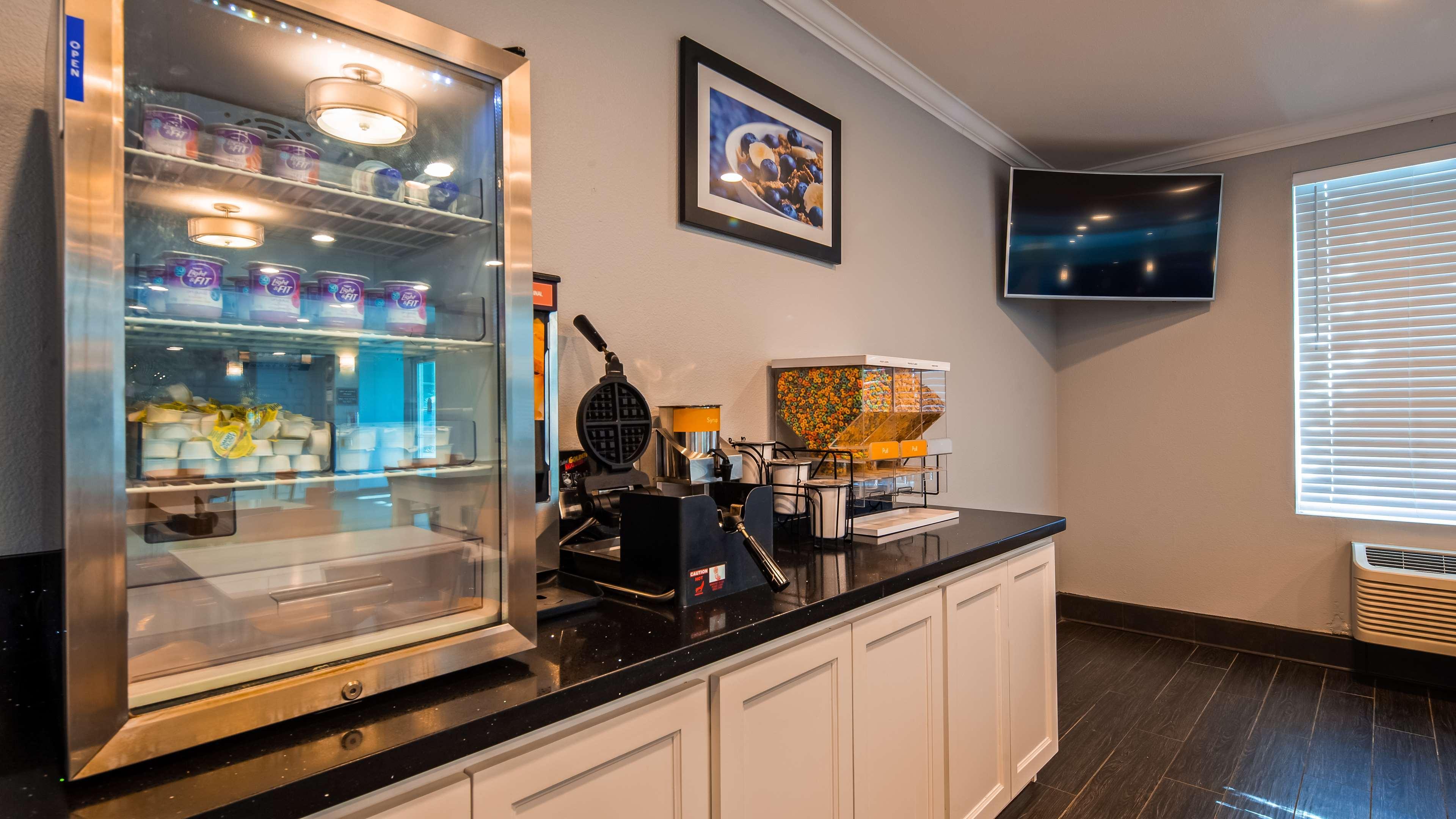 Best Western Plus Moose Jaw Ngoại thất bức ảnh