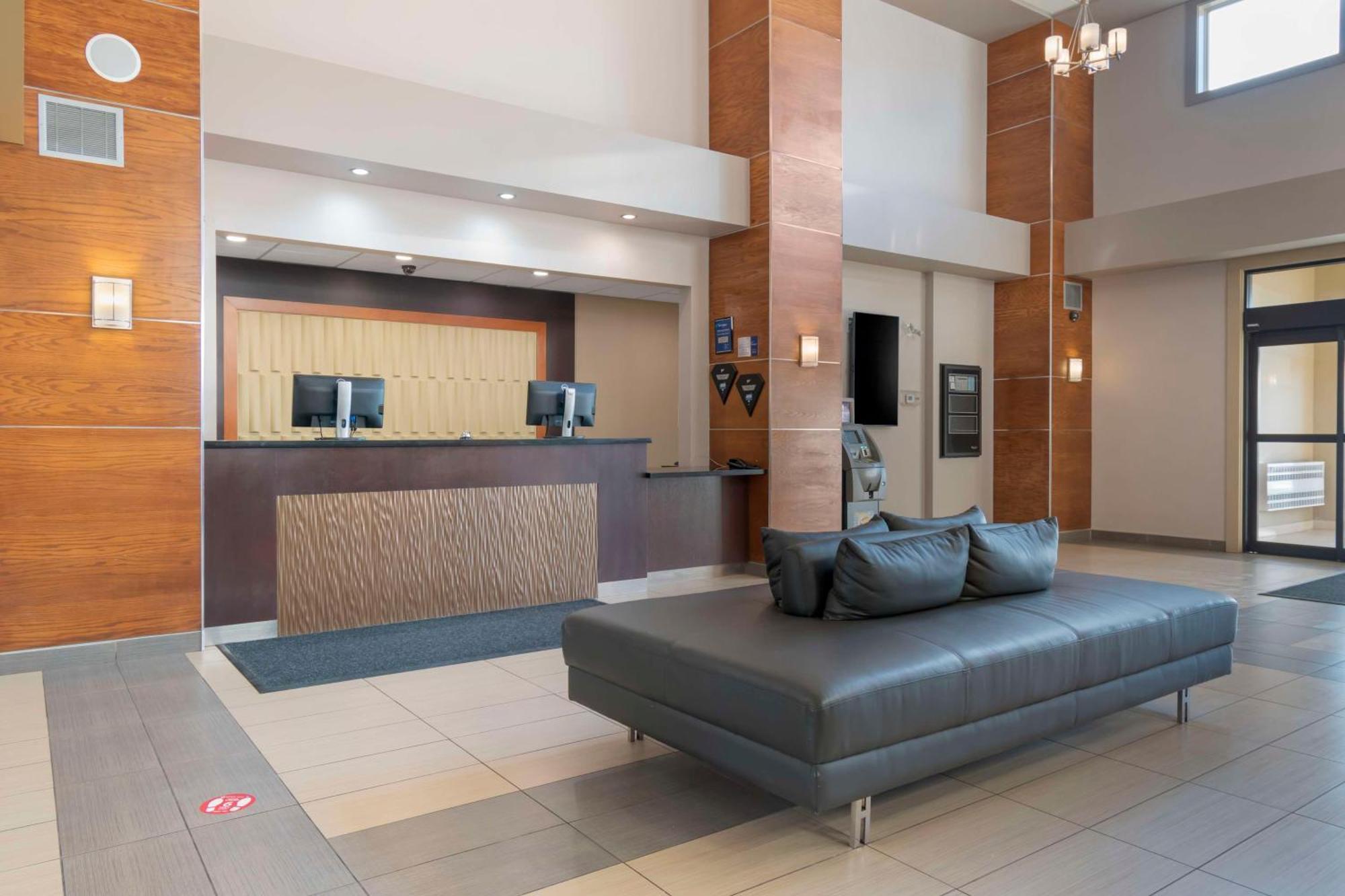 Best Western Plus Moose Jaw Ngoại thất bức ảnh