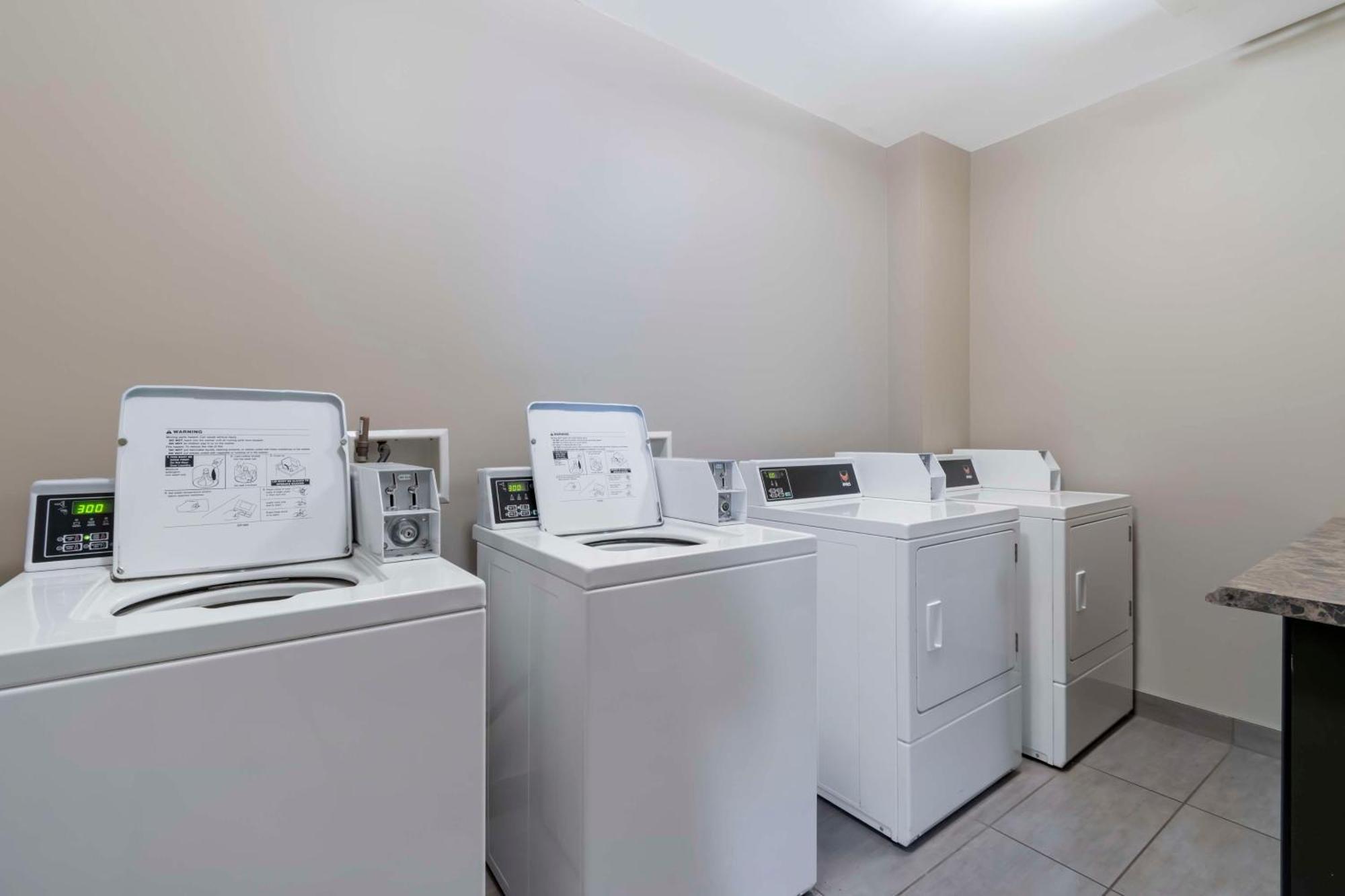 Best Western Plus Moose Jaw Ngoại thất bức ảnh